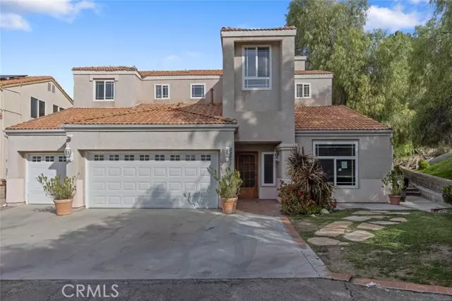 28072 Magic Mountain LN, Canyon Country, CA 91387