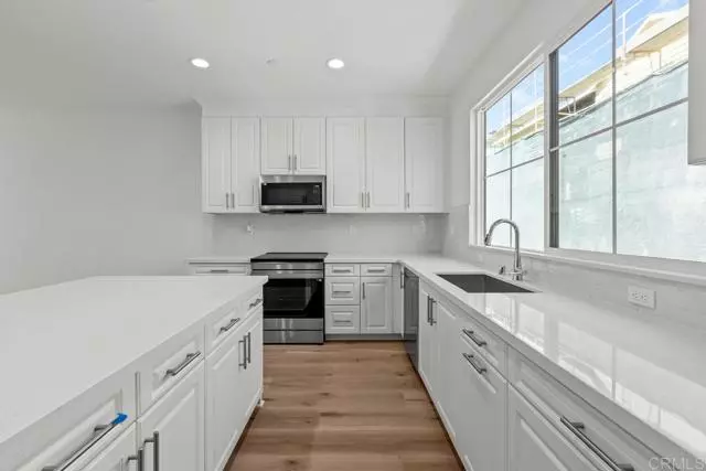 2519 Chamomile LN, Carlsbad, CA 92008