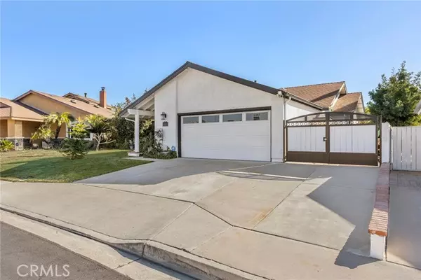 Yorba Linda, CA 92886,6036 Oak Meadow DR