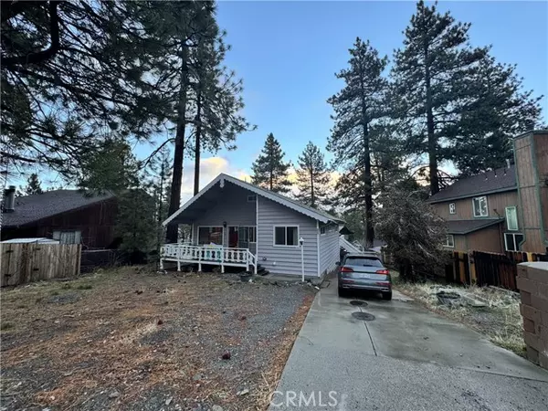 Wrightwood, CA 92397,5345 Lone Pine  Canyon RD