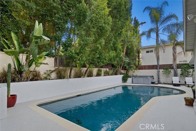 Sherman Oaks, CA 91423,4816 Atoll AVE