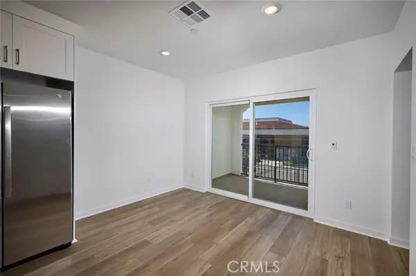 Whittier, CA 90605,9831 La Serna DR 4