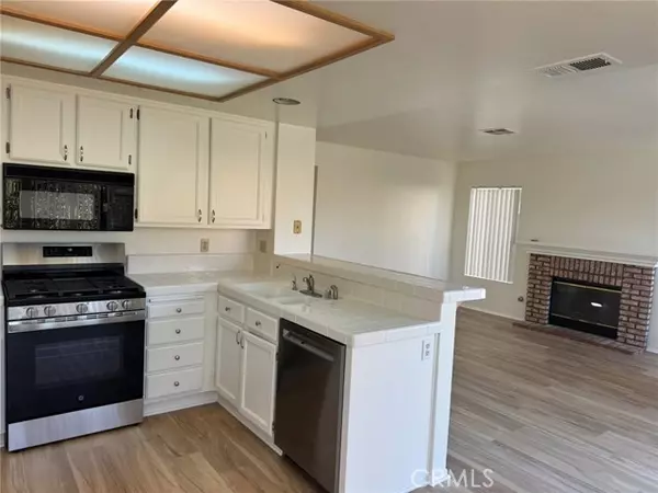 Corona, CA 92882,775 Summit View CT