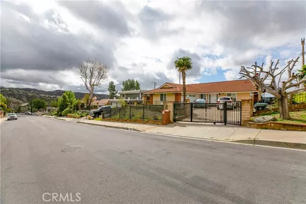 Sylmar, CA 91342,13877 Graber AVE