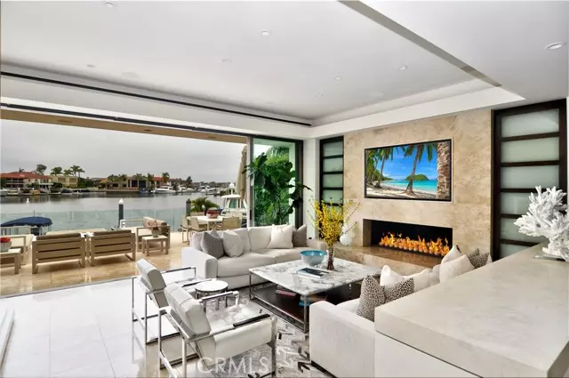 71 Linda ISLE, Newport Beach, CA 92660