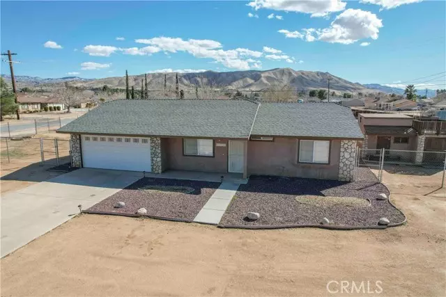 21929 Wren ST, Apple Valley, CA 92308