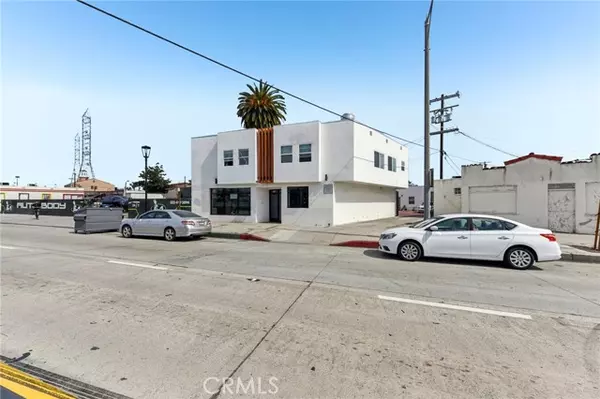 South Gate, CA 90280,9320 Long Beach BLD