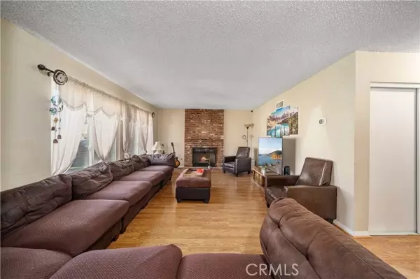 Palmdale, CA 93550,2518 E Avenue R2