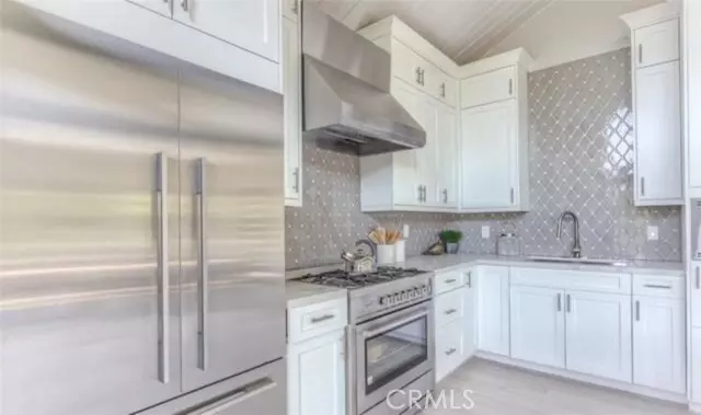 8357 Yucca TRL, Los Angeles, CA 90046