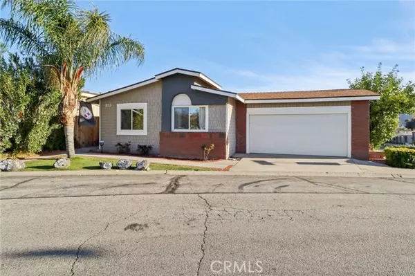 31830 Sapphire LN, Castaic, CA 91384