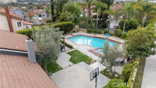 Yorba Linda, CA 92887,5525 Via Verano