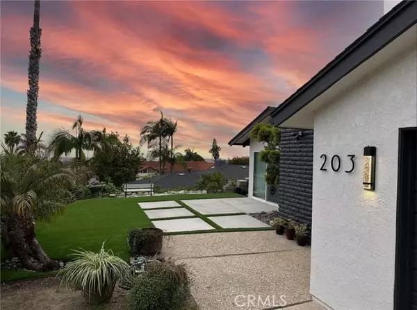 203 E Avenida Ramona, San Clemente, CA 92672