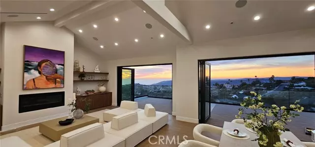 3059 Cresta WAY, Laguna Beach, CA 92651