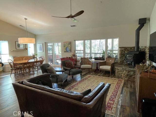 Mariposa, CA 95338,5049 Mari WAY