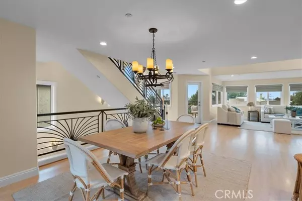 Hermosa Beach, CA 90254,636 9th ST