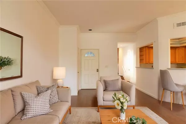 Huntington Beach, CA 92646,20271 Sealpoint 104