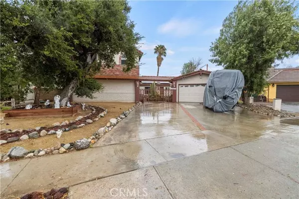 28110 La Veda AVE, Canyon Country, CA 91387