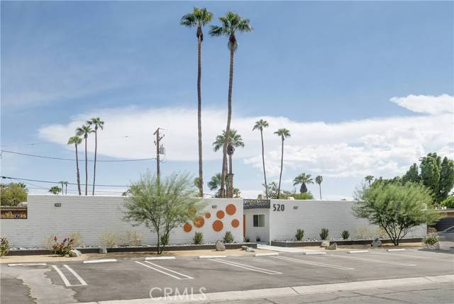 520 S Desert View DR, Palm Springs, CA 92264