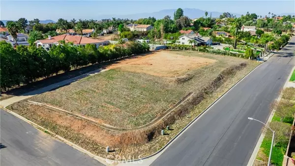 Riverside, CA 92504,16460 Landon CT