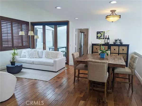 Corona Del Mar, CA 92625,510 Marguerite AVE B