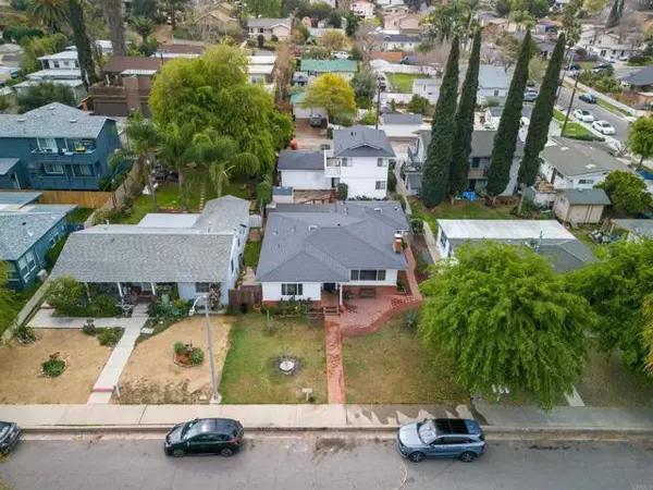 Escondido, CA 92025,719 21 E 2nd Ave