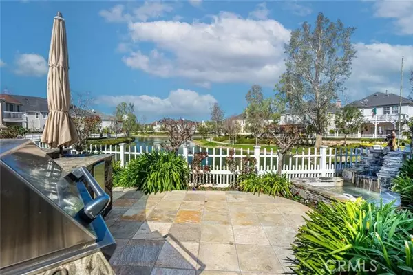 Valencia, CA 91355,23805 Bayview CT