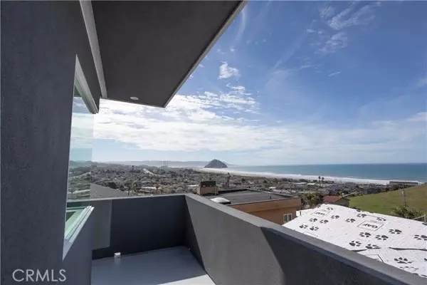 Morro Bay, CA 93442,548 Blanca ST