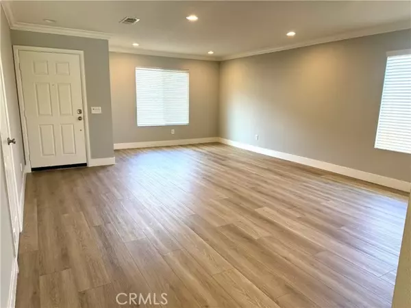 Castaic, CA 91384,29705 Cambridge AVE