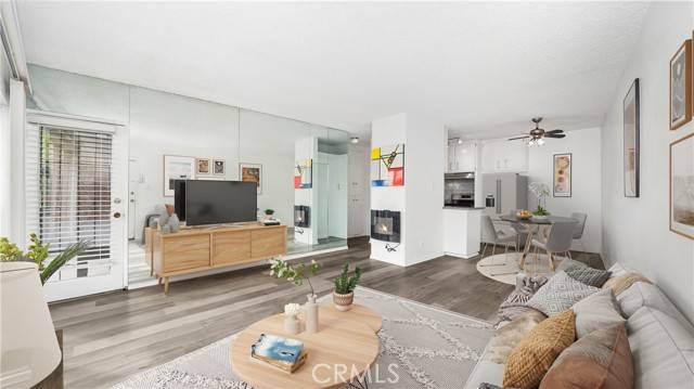 4431 Don Ricardo DR 20, Los Angeles, CA 90008