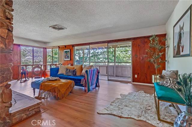 7951 Glenties LN, Sunland, CA 91040