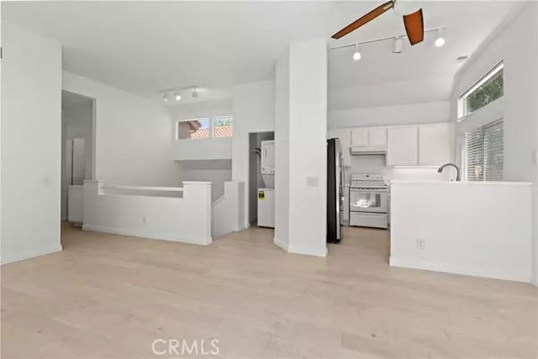 Laguna Niguel, CA 92677,6 Daytona DR 128