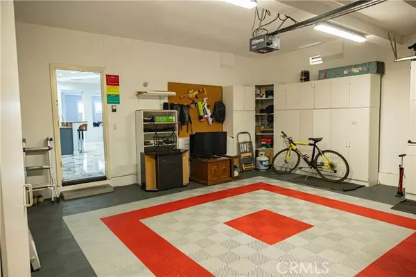 Simi Valley, CA 93063,2517 Canterbury LN