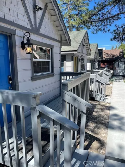 528 Cottage LN, Big Bear Lake, CA 92315