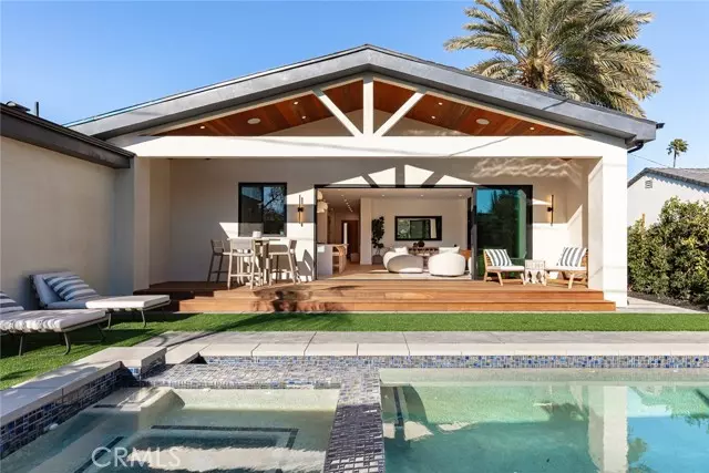 18330 Jovan ST, Tarzana, CA 91335