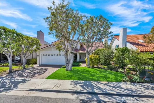 22351 Harwich LN, Huntington Beach, CA 92646