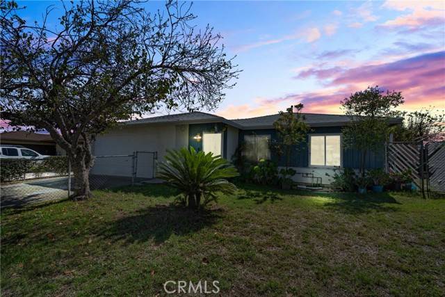 407 W Woodcrest ST, Rialto, CA 92376