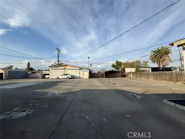 La Puente, CA 91744,15943 Amar RD