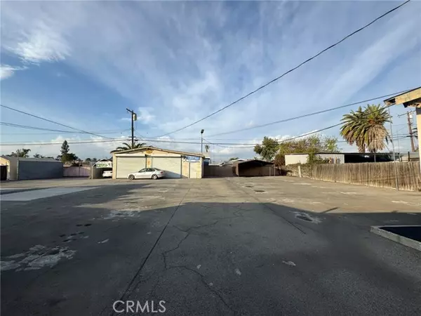 La Puente, CA 91744,15943 Amar RD