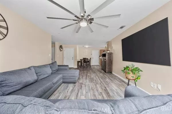 Bakersfield, CA 93306,9206 Eucalyptus DR