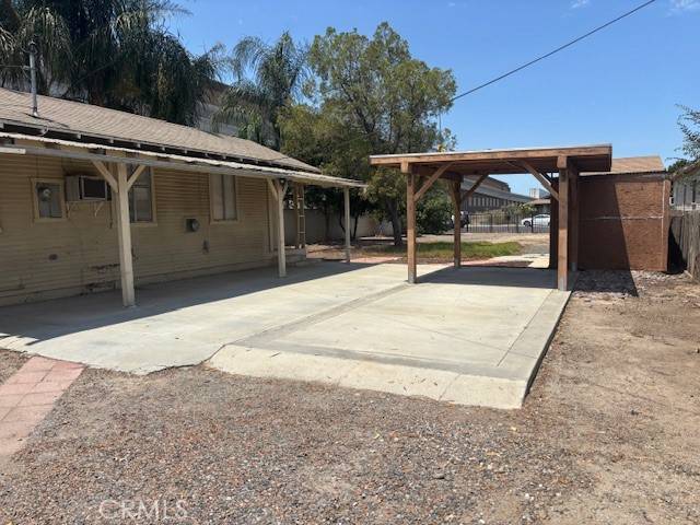 Corona, CA 92879,111 N Victoria AVE