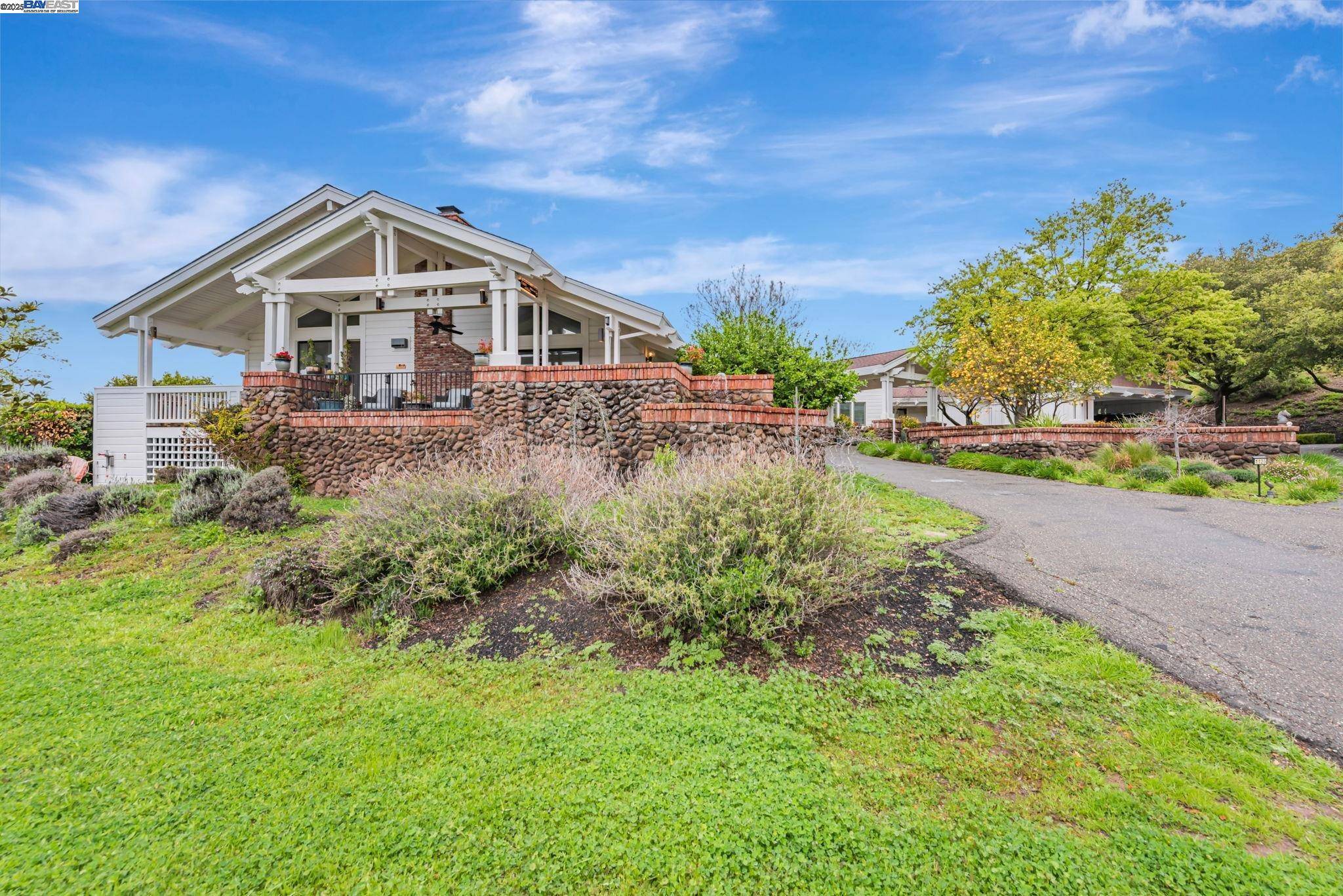 Moraga, CA 94556,1125 Bollinger Canyon Rd