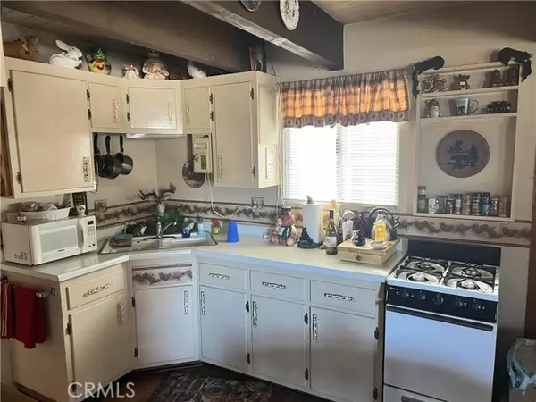 Big Bear City, CA 92314,432 Maltby BLD