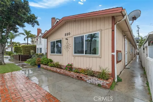 320 14th ST 1, Huntington Beach, CA 92648