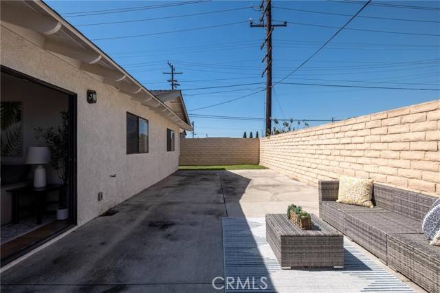 Carson, CA 90745,503 E 222nd ST