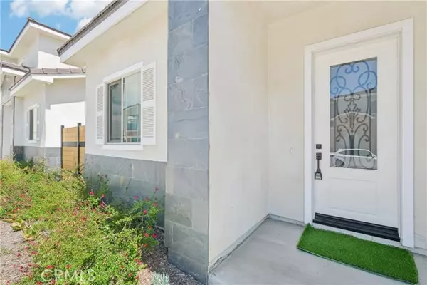 Bellflower, CA 90706,10349 mapledale ST