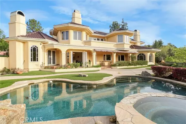 Chatsworth, CA 91311,22537 N Summit Ridge CIR