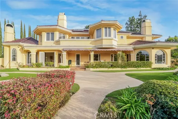Chatsworth, CA 91311,22537 N Summit Ridge CIR