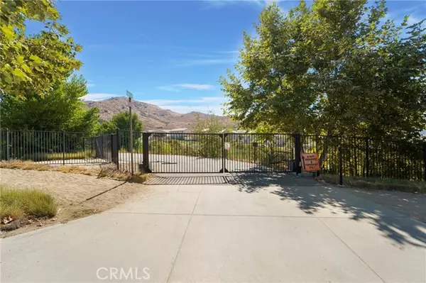 Corona, CA 92883,11085 Canyon CIR