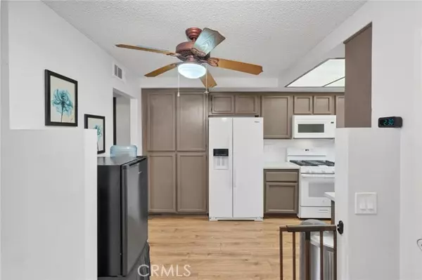 La Habra, CA 90631,950 E La Habra Blvd 101