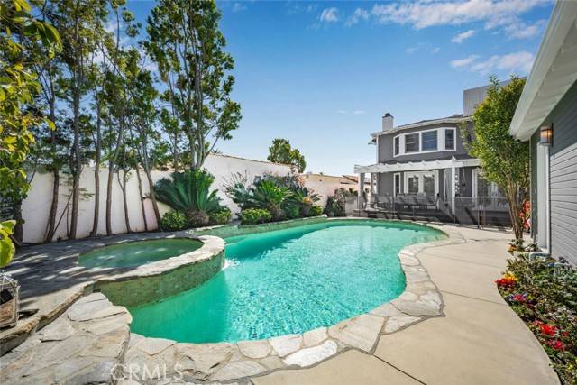 Santa Monica, CA 90402,459 22nd ST